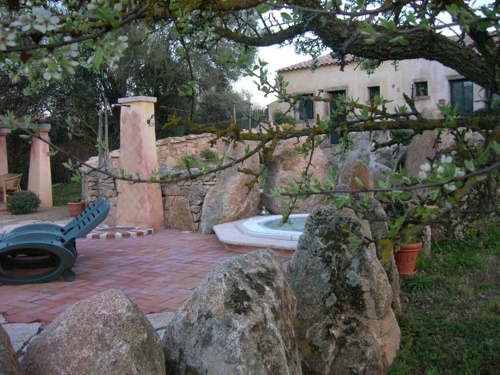La Mesenda Rooms & Apartments Arzachena Exterior photo